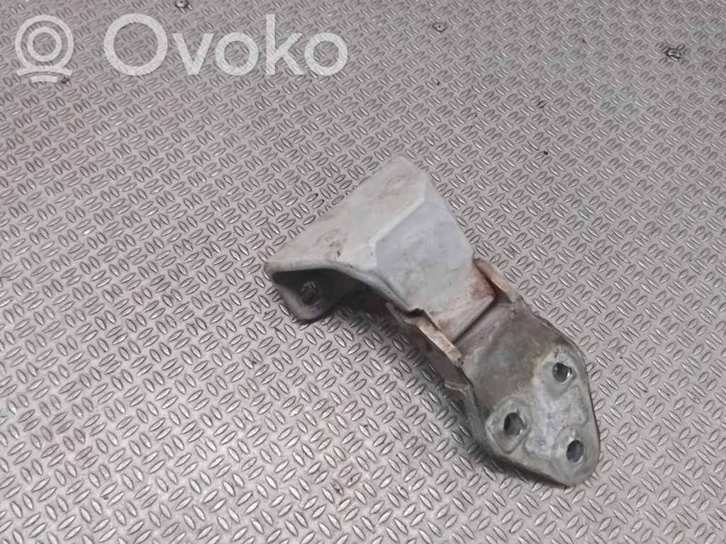 Front door upper hinge   353526D