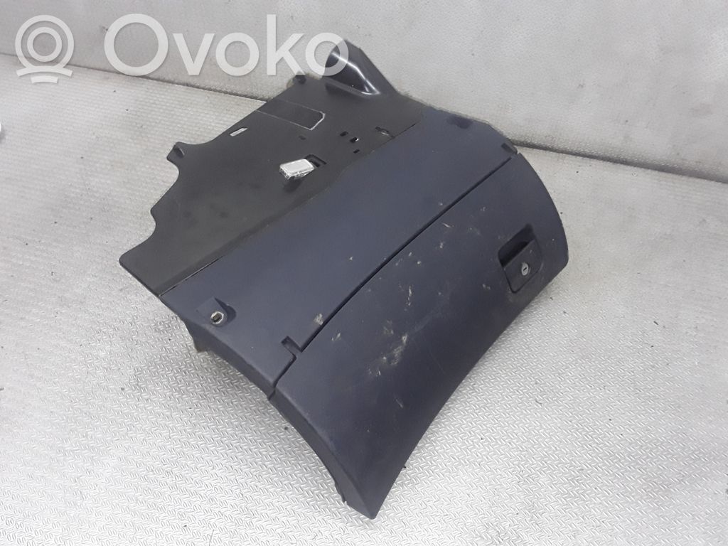 Audi A6 S6 C5 4B Daiktadėžės (bordačioko) komplektas 