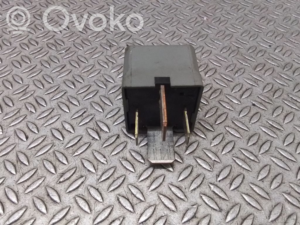Ford Mondeo MK IV Sonstige Relais 
