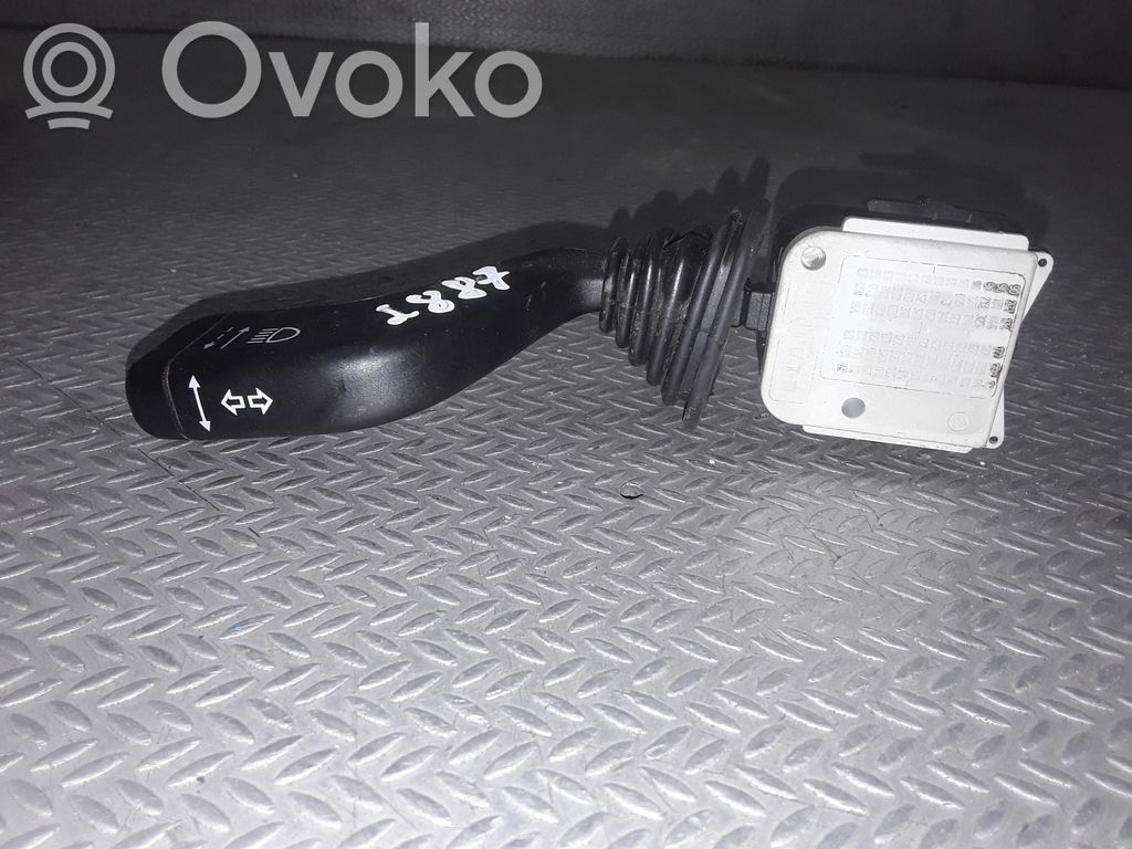 Suuntavilkun vipu   90221174