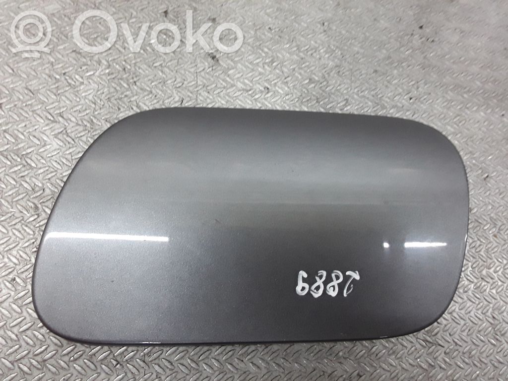 Polttoainesäiliön korkki   7L6809905B
