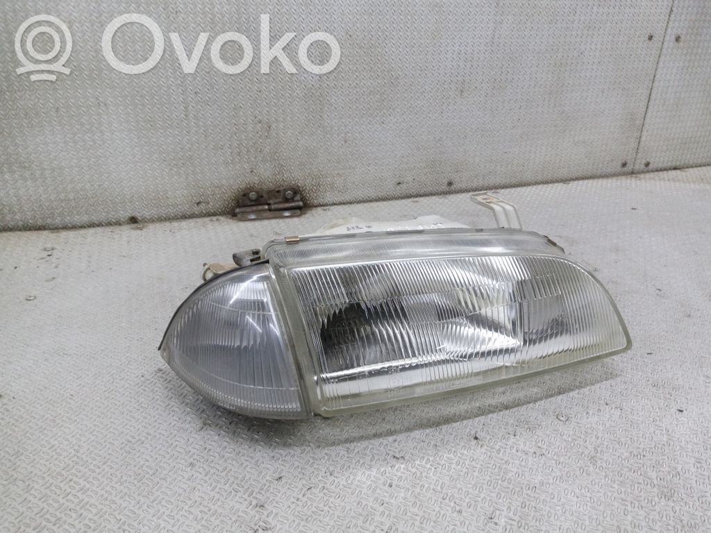 Suzuki Swift Cultus Lampa przednia 