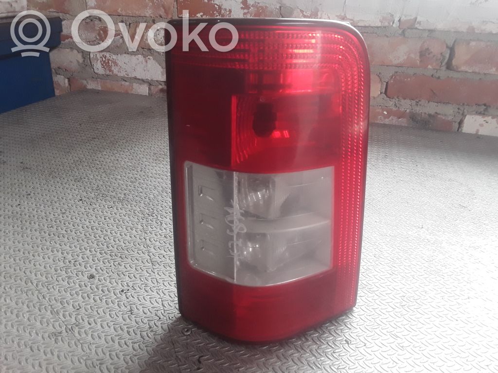 Rear/tail lights   9657977080