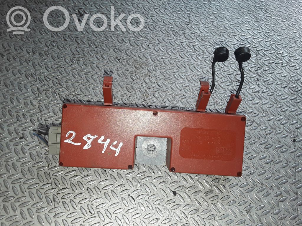 Amplificador de antena aérea   8637602