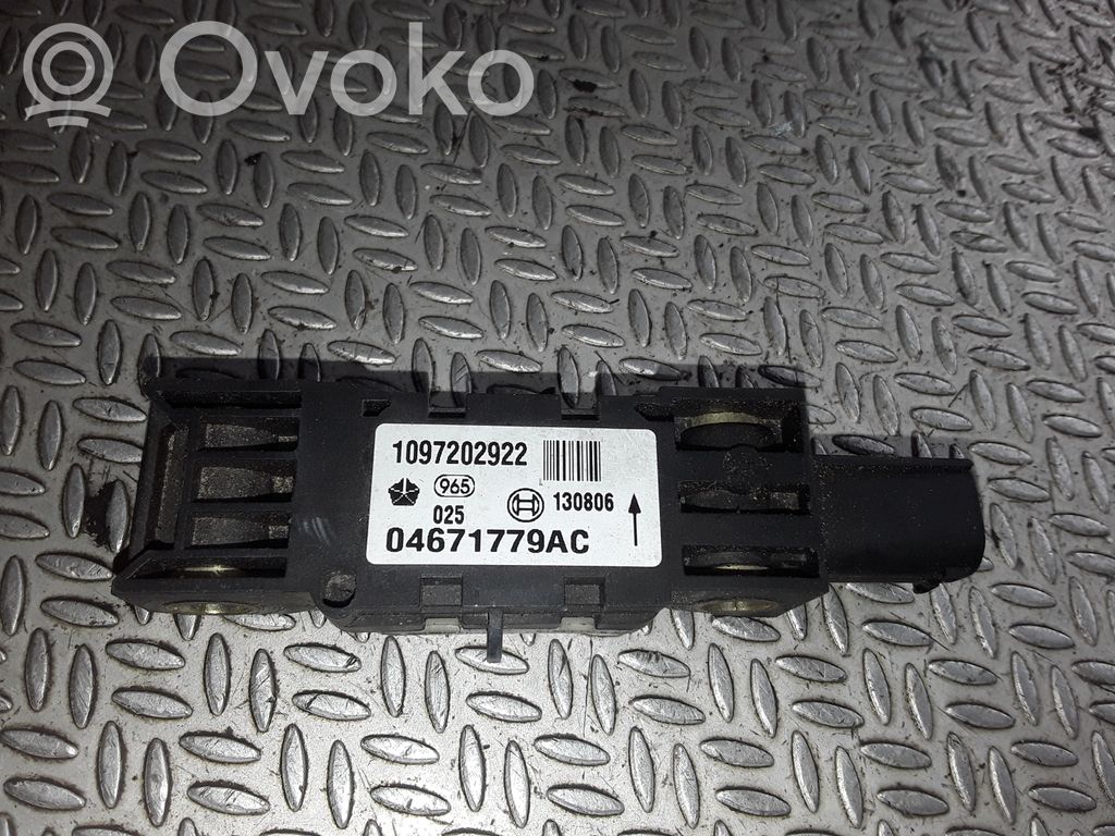 Sensor impacto/accidente para activar Airbag   1097202922,04671779AC