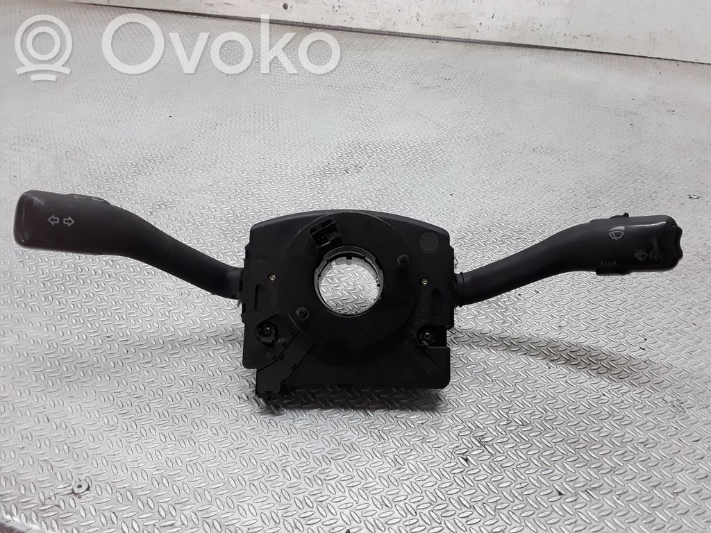 Volkswagen Sharan Interruptor/palanca de limpiador de luz de giro 
