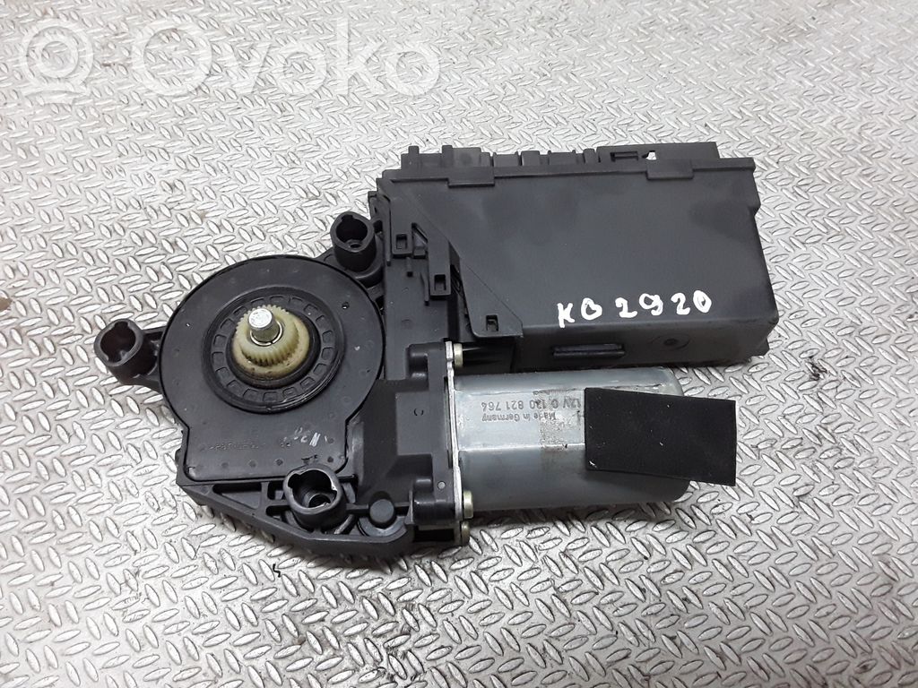 Aizmugurē loga pacēlāja motoriņš   4E0959801C