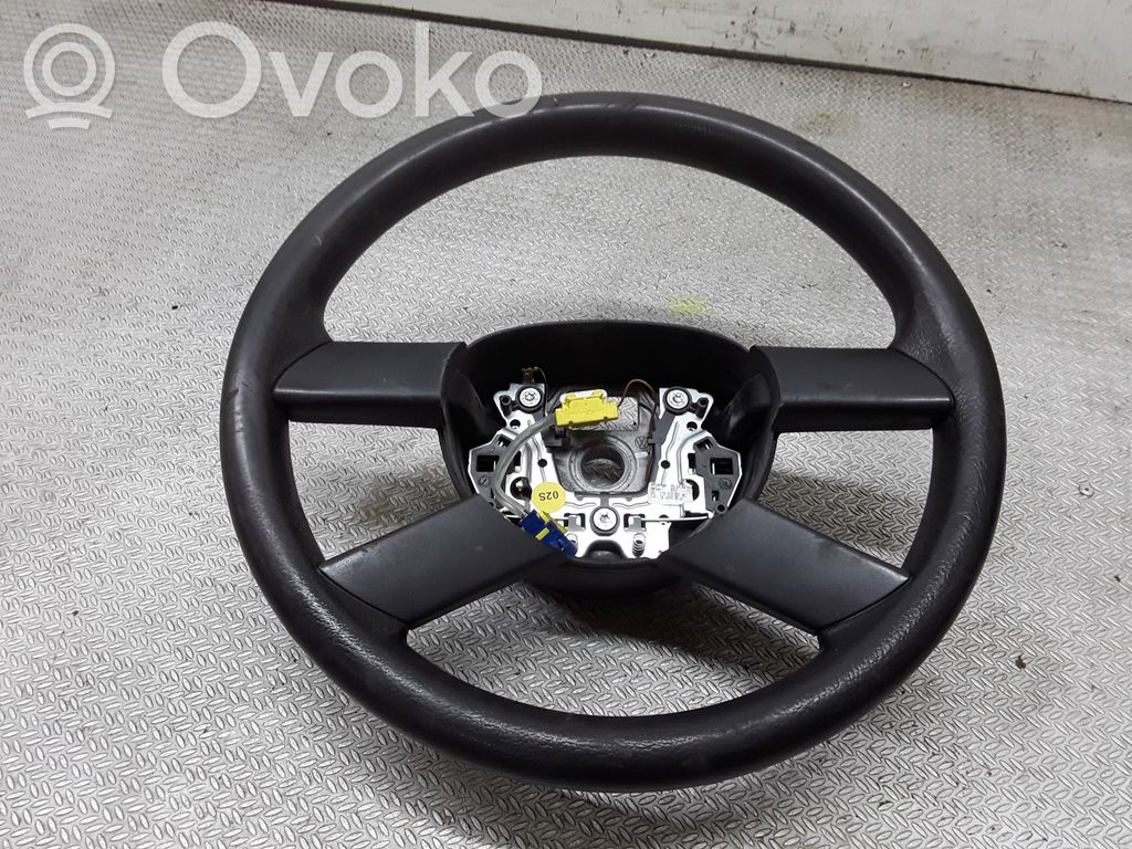 Ohjauspyörä   1T0419091