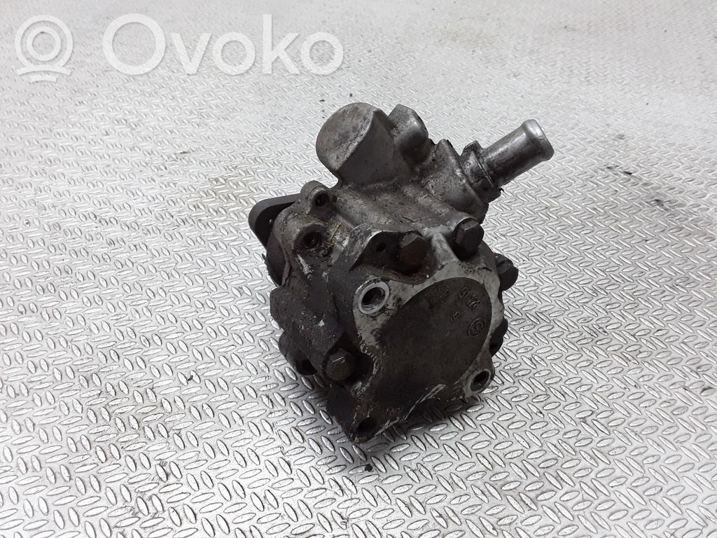 Land Rover Freelander Ohjaustehostimen pumppu 