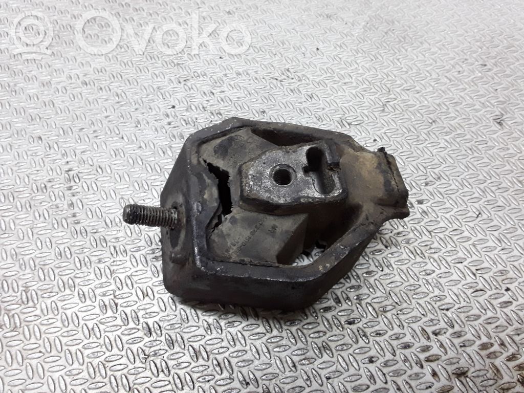 Audi A6 S6 C4 4A Gearbox mount 