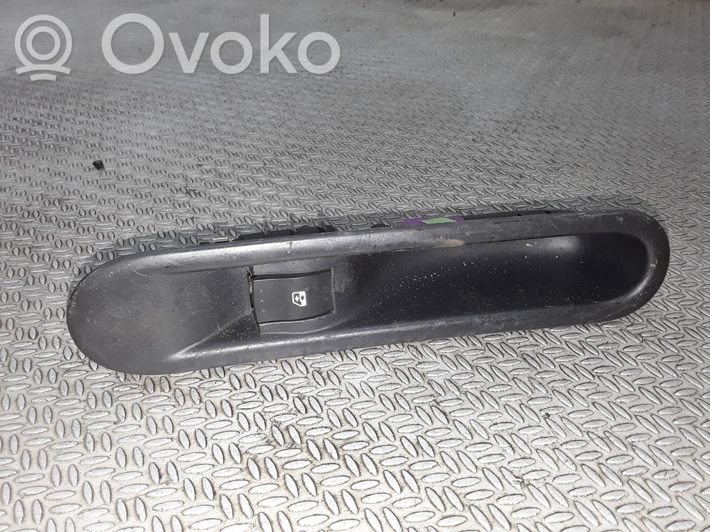 Renault Espace IV Electric window control switch 