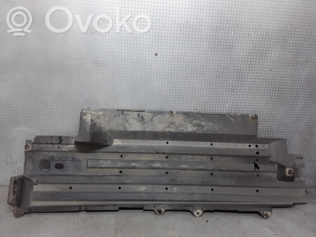Protección inferior lateral   EG2156343