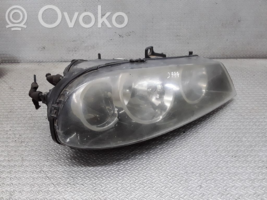 Alfa Romeo 156 Lampa przednia 