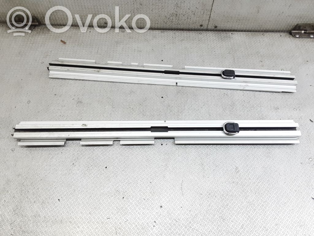 BMW 5 F10 F11 Altro elemento di rivestimento bagagliaio/baule 
