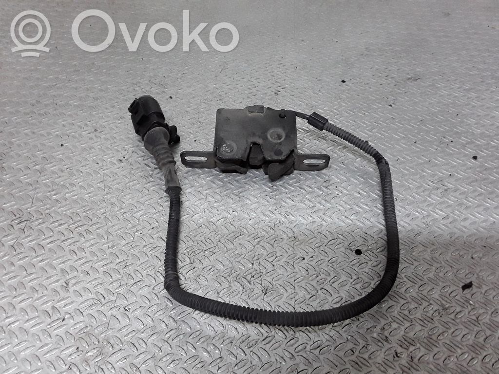 Audi A8 S8 D3 4E Dzinēja pārsega slēdzene 