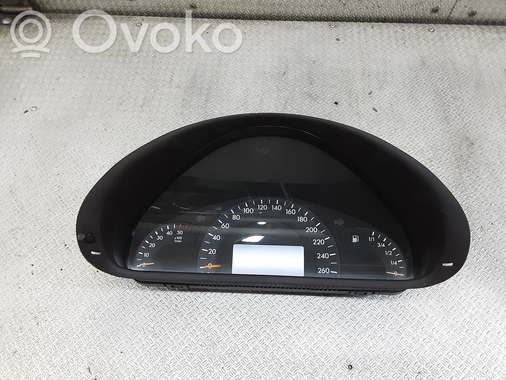 Mercedes-Benz C W203 Tachimetro (quadro strumenti)