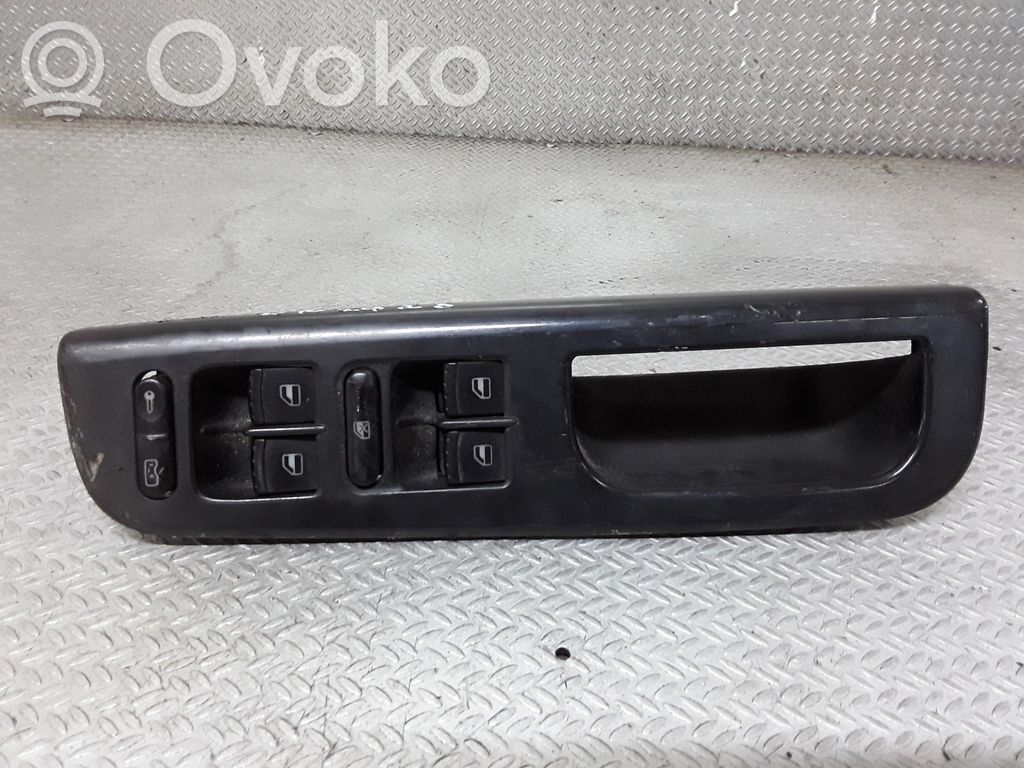 Interruptor del elevalunas eléctrico   1J4959857C