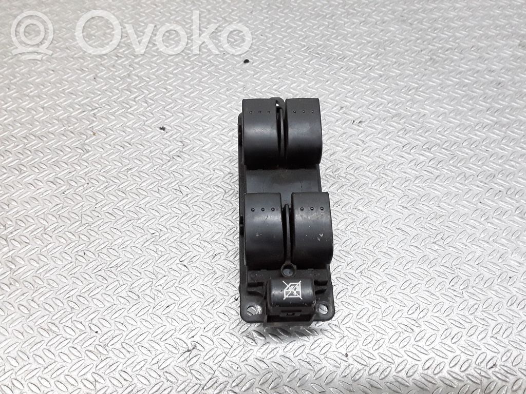 Mazda 3 I Interruptor del elevalunas eléctrico 