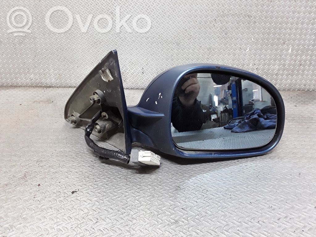 Peugeot 406 Front door electric wing mirror 