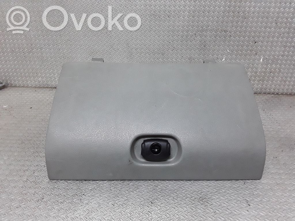 Renault Master II Glove box 