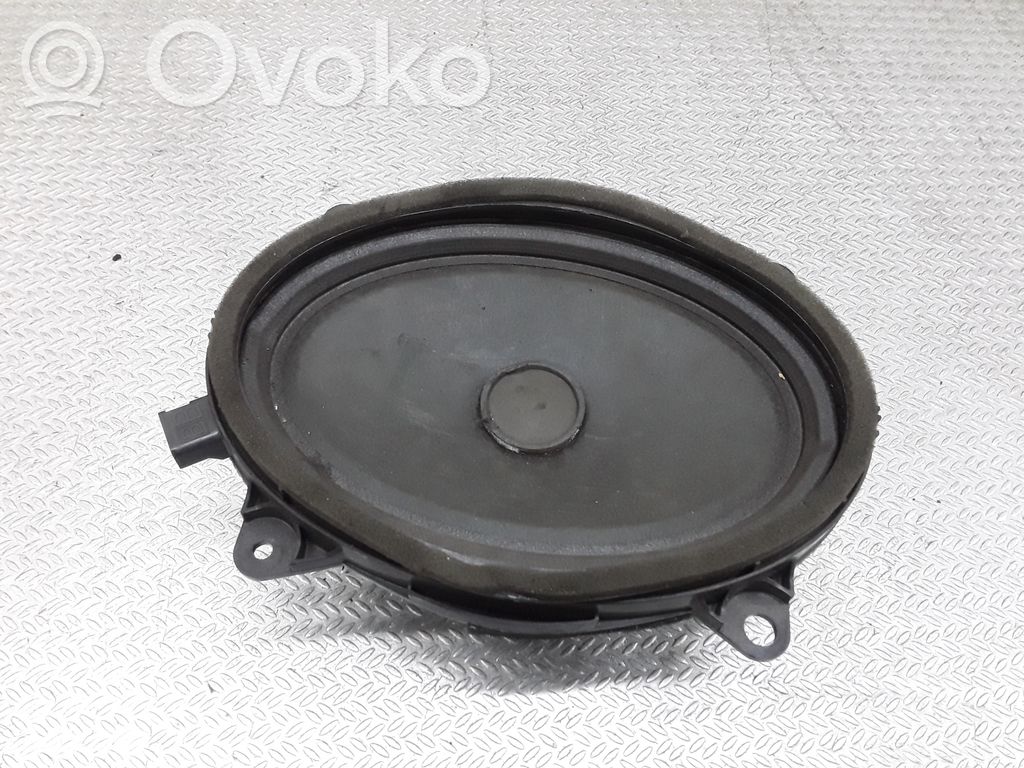 Subaru Outback (BS) Altavoz subwoofer 