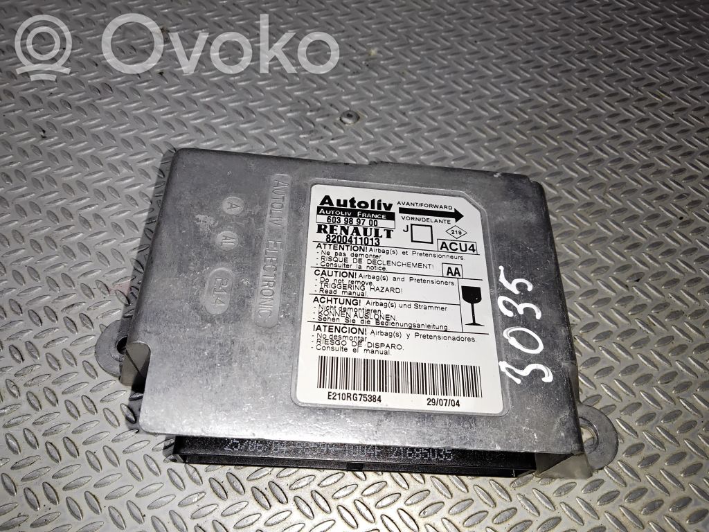 Unidad de control/módulo del Airbag   8200411013