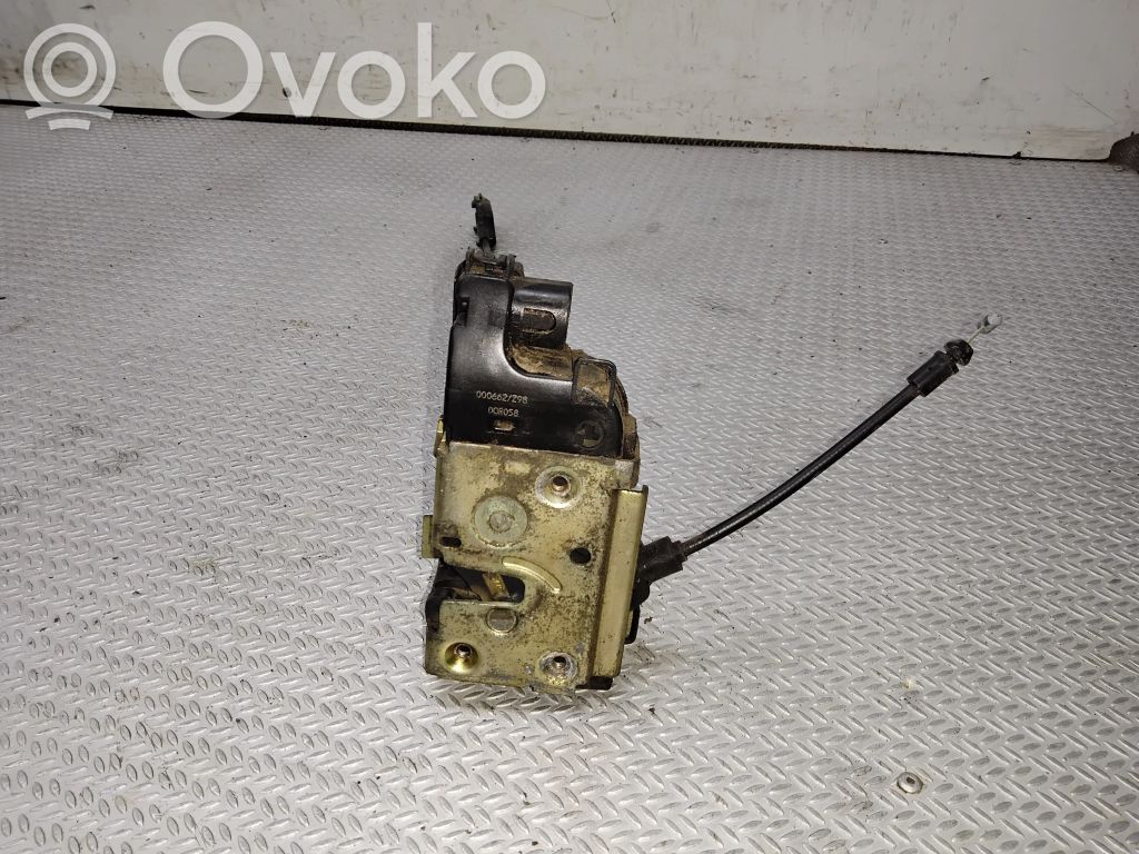 Etuoven lukko   000662Z98