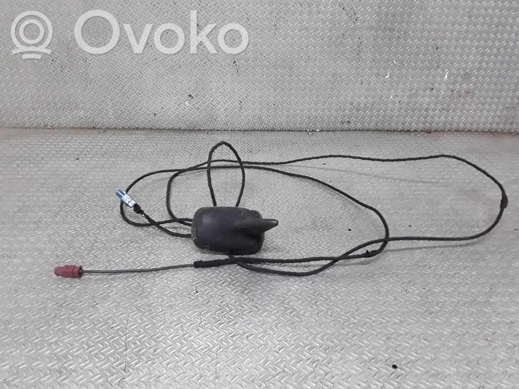 Audi A6 S6 C6 4F GPS-pystyantenni 