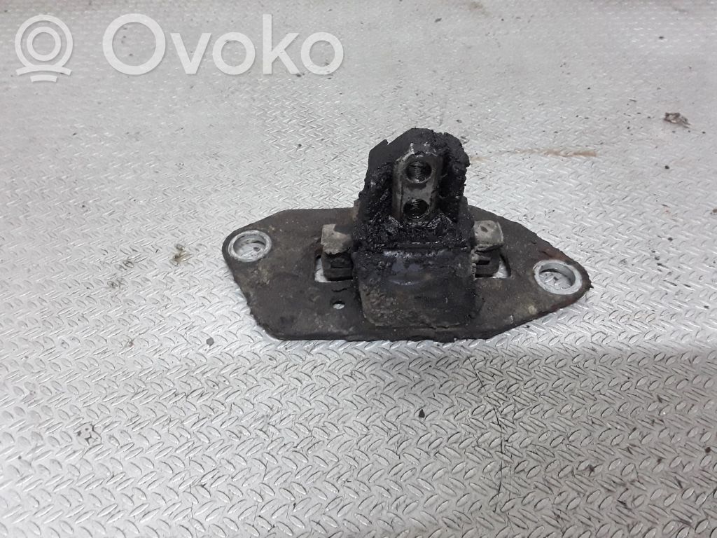 Soporte de montaje del motor