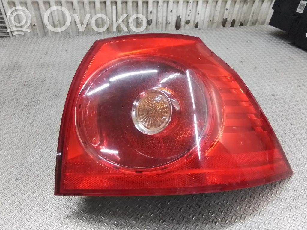 Takavalot   1K6945096E