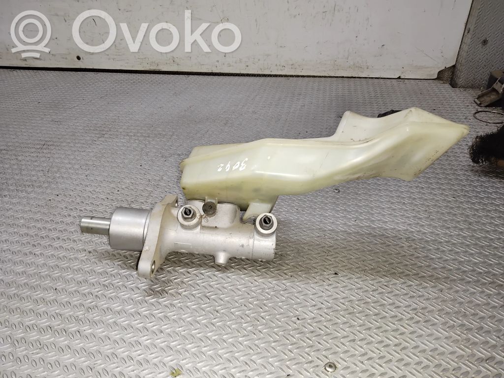 Mazda 3 I Master brake cylinder 
