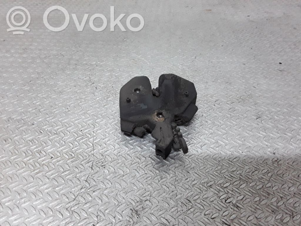 Volvo V70 Spyna variklio dangčio 