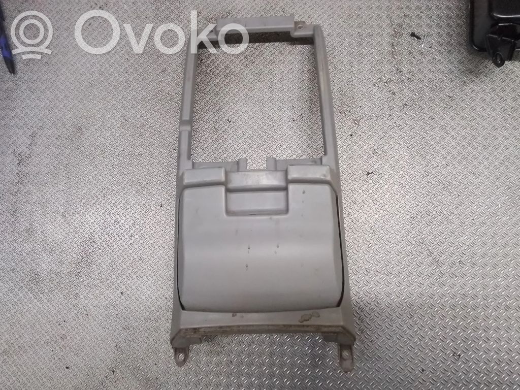 Becherhalter Getränkehalter Cupholder vorne   1002143A12