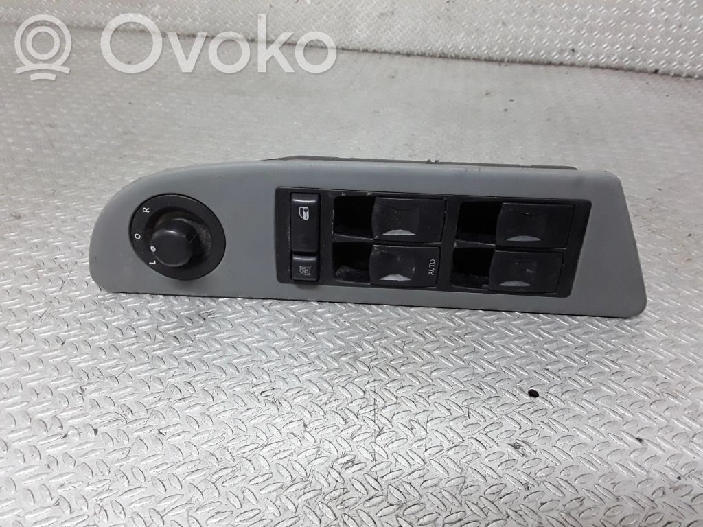 Dodge Durango Electric window control switch 