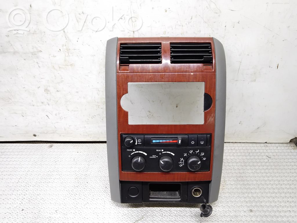 Dodge Durango Climate control unit 