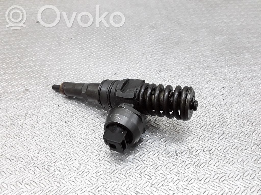 Injector combustibil   038130073AG