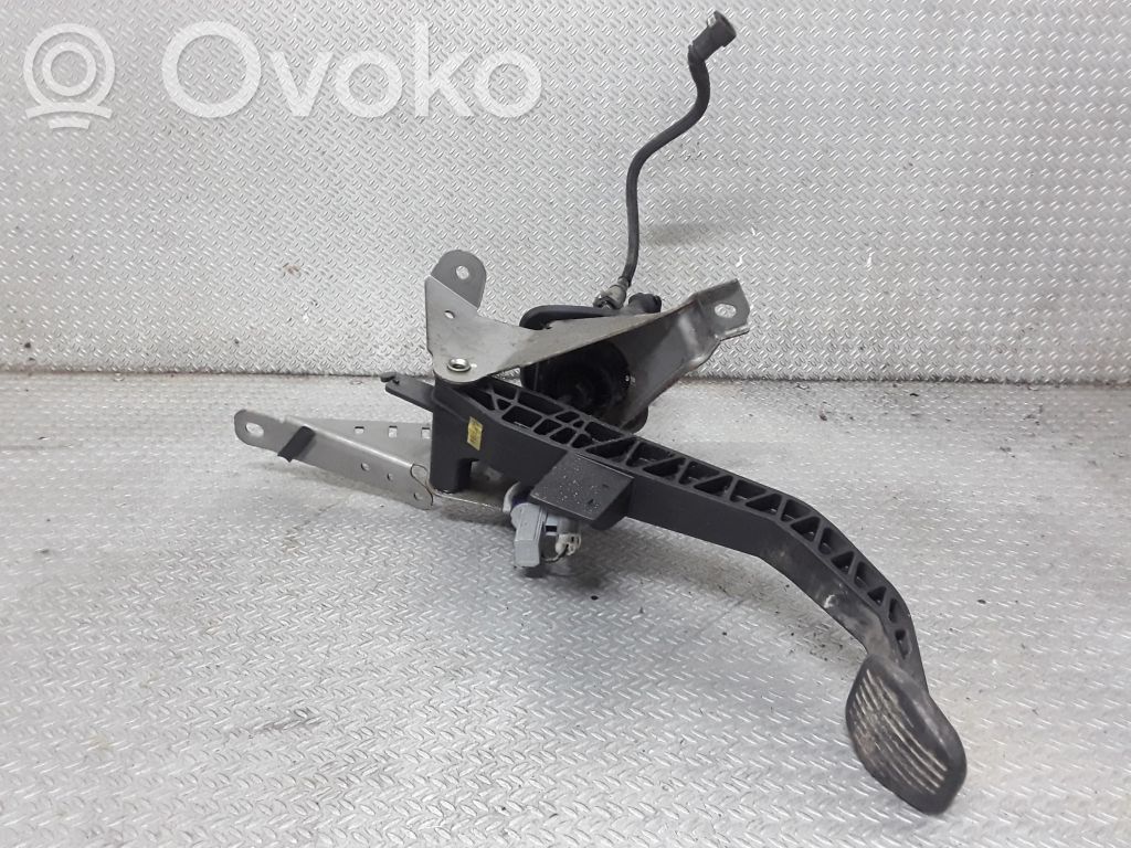 Clutch pedal
