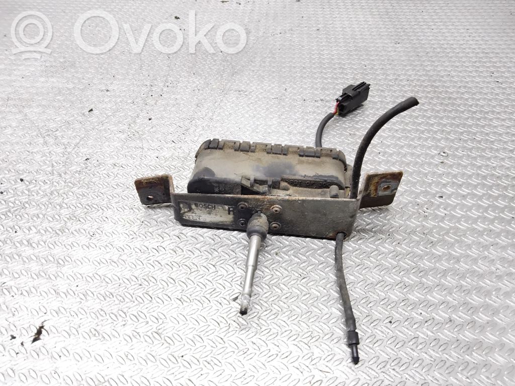 Volvo V70 Silniczek wycieraczki lampy przedniej 