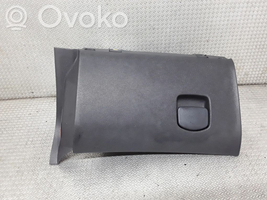 Opel Corsa D Daiktadėžės (bordačioko) komplektas 