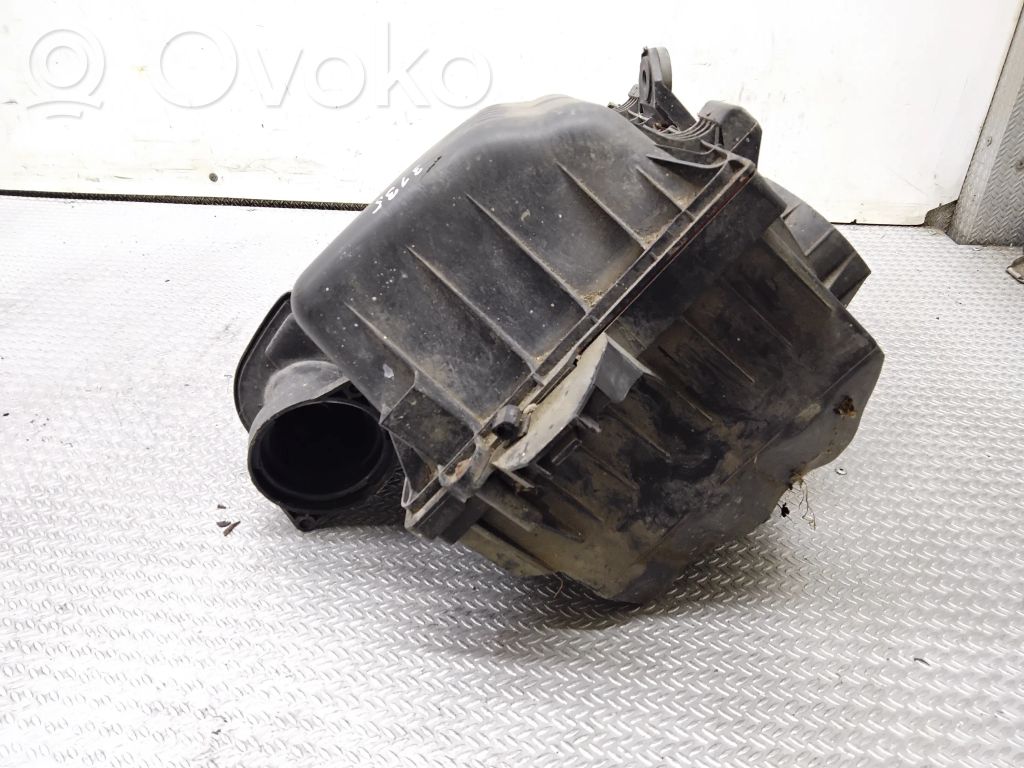 Air filter box   7M3129607AB