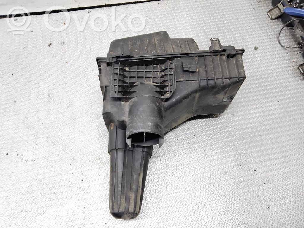 Citroen C5 Air filter box 