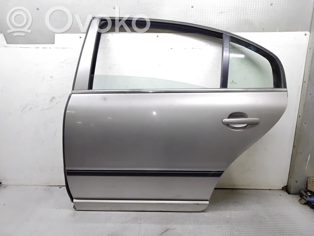 Rear door