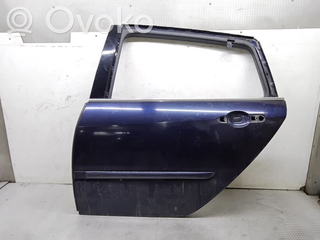 Galinės durys   821130002R