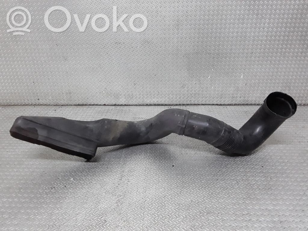 Air intake duct part   8Z0129617C