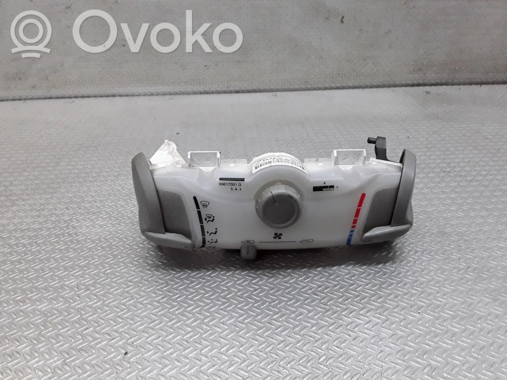 Toyota Aygo AB10 Climate control unit 