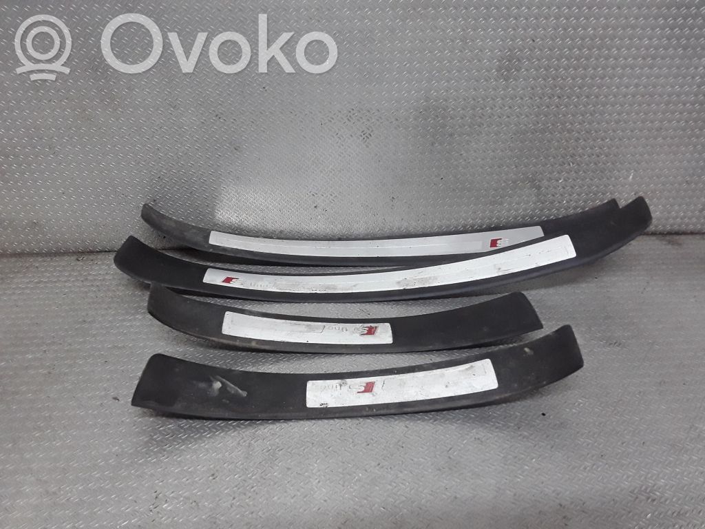 Set apărători prag (interioare)   8E0853374A,8E0853375A