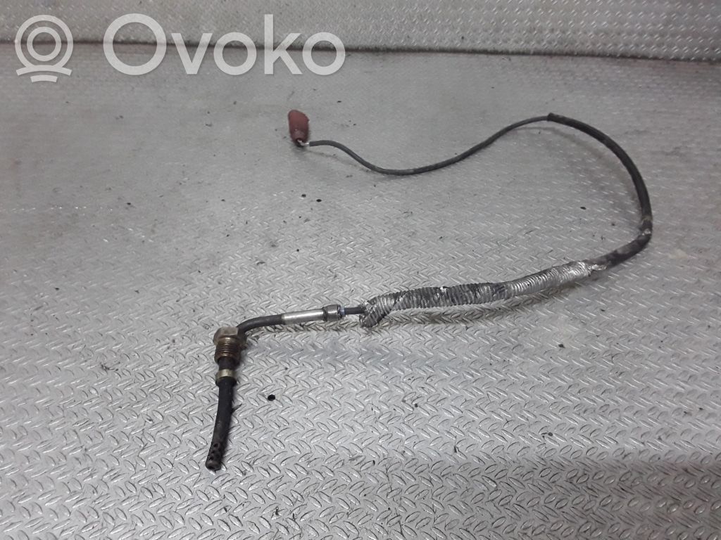 Sensor de temperatura del escape   8E0906088