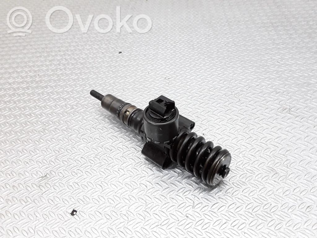 Mitsubishi Grandis Wtryskiwacz paliwa 