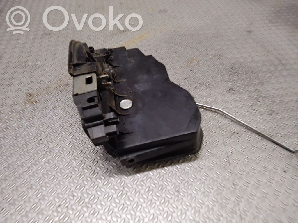 Front door lock   7167068