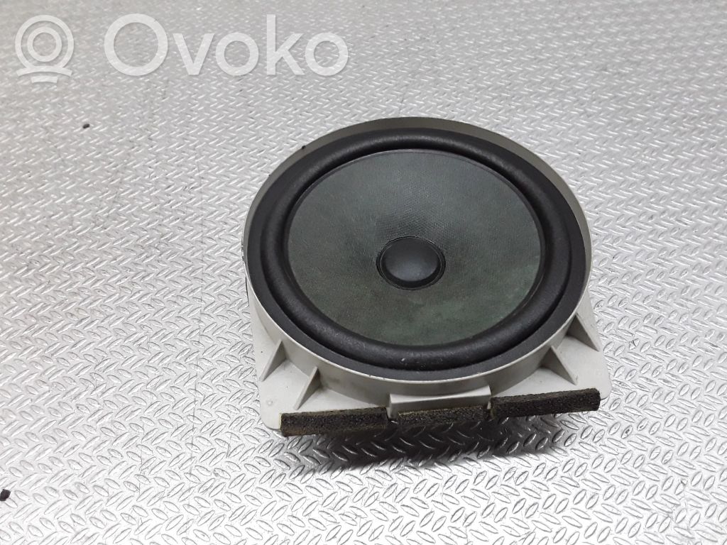 Honda CR-V Rear door speaker 